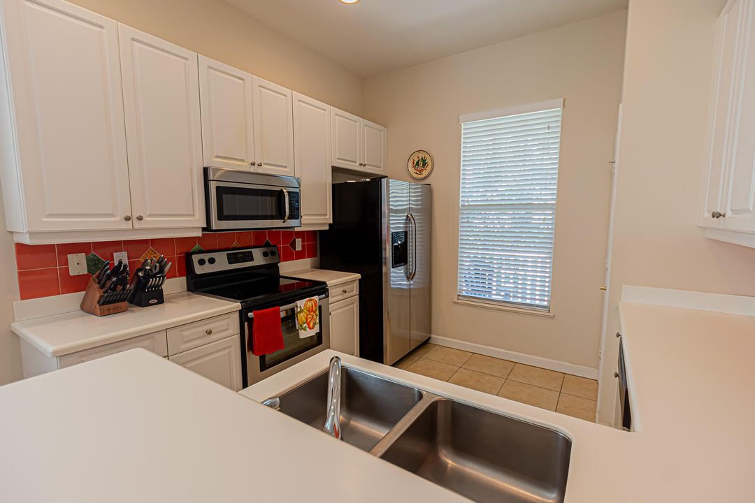 For Sale: $342,000 (2 beds, 2 baths, 1440 Square Feet)