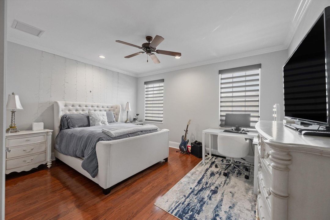 For Sale: $875,000 (3 beds, 3 baths, 2509 Square Feet)