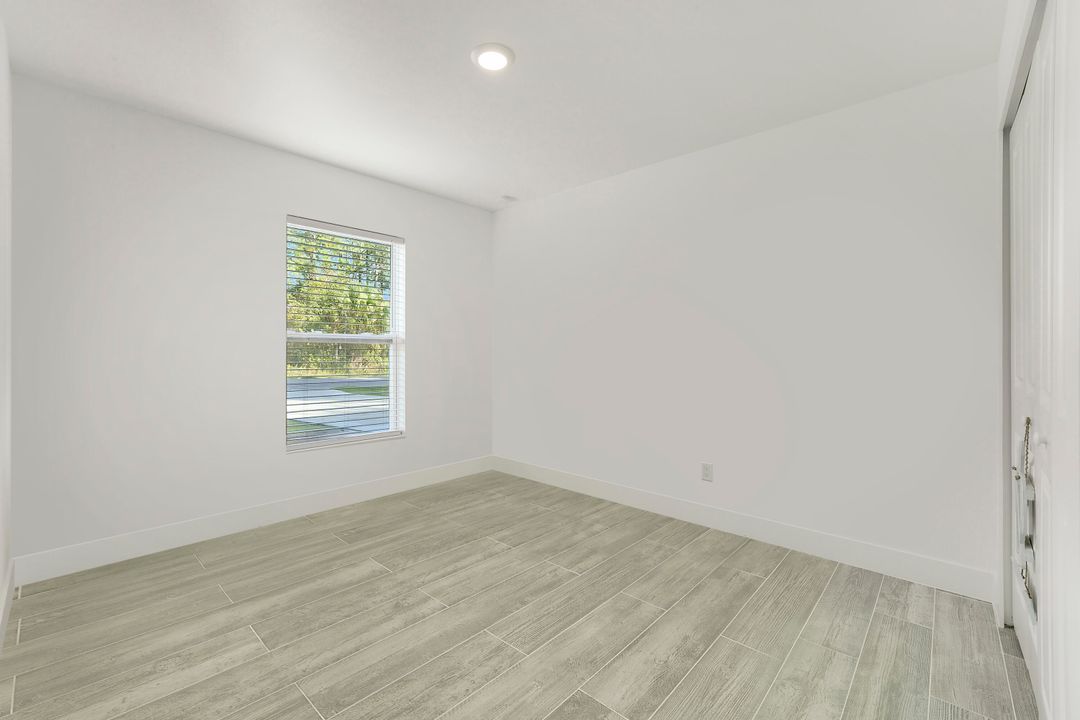 For Sale: $299,000 (3 beds, 2 baths, 1254 Square Feet)