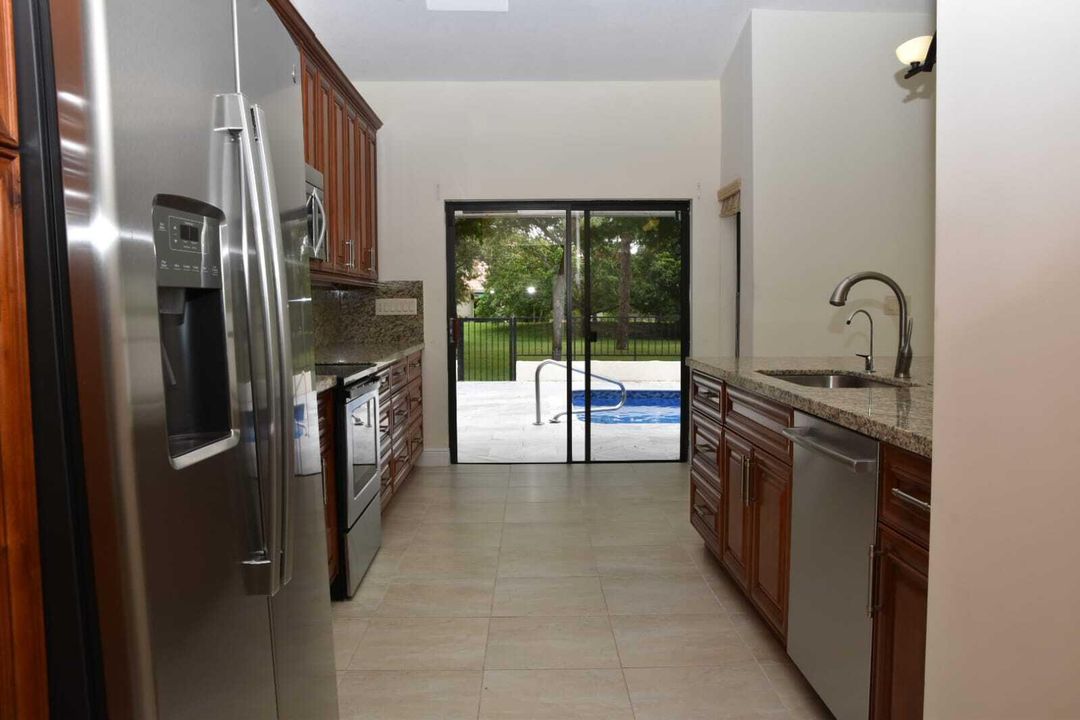 For Rent: $6,100 (3 beds, 2 baths, 2101 Square Feet)