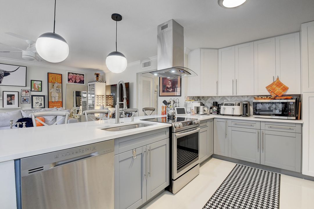 En Renta: $2,300 (2 camas, 2 baños, 910 Pies cuadrados)