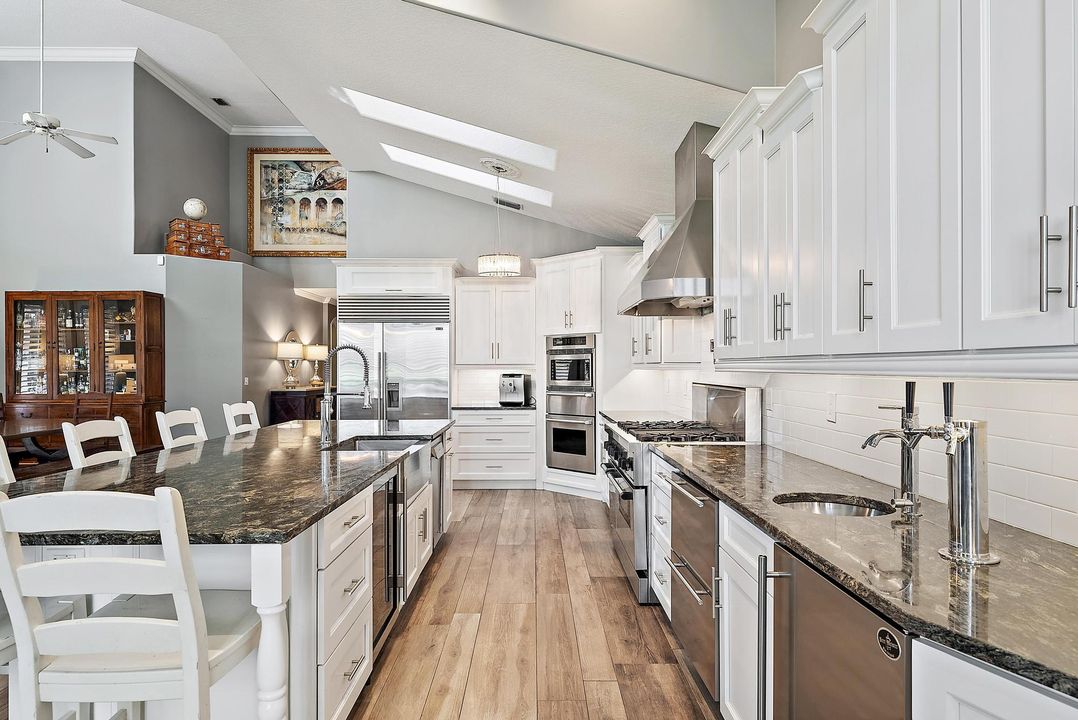 待售: $895,000 (3 贝兹, 4 浴室, 3056 平方英尺)