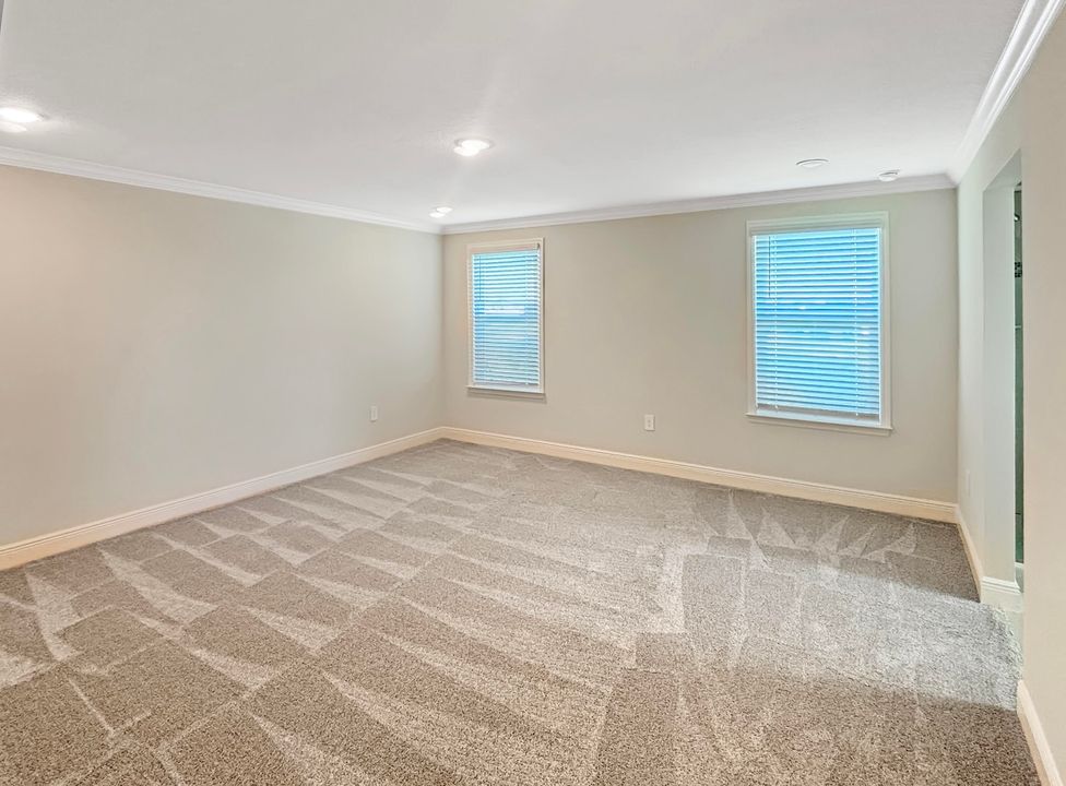 For Rent: $3,600 (4 beds, 3 baths, 3087 Square Feet)