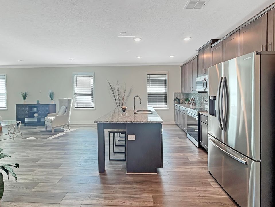 For Rent: $3,600 (4 beds, 3 baths, 3087 Square Feet)