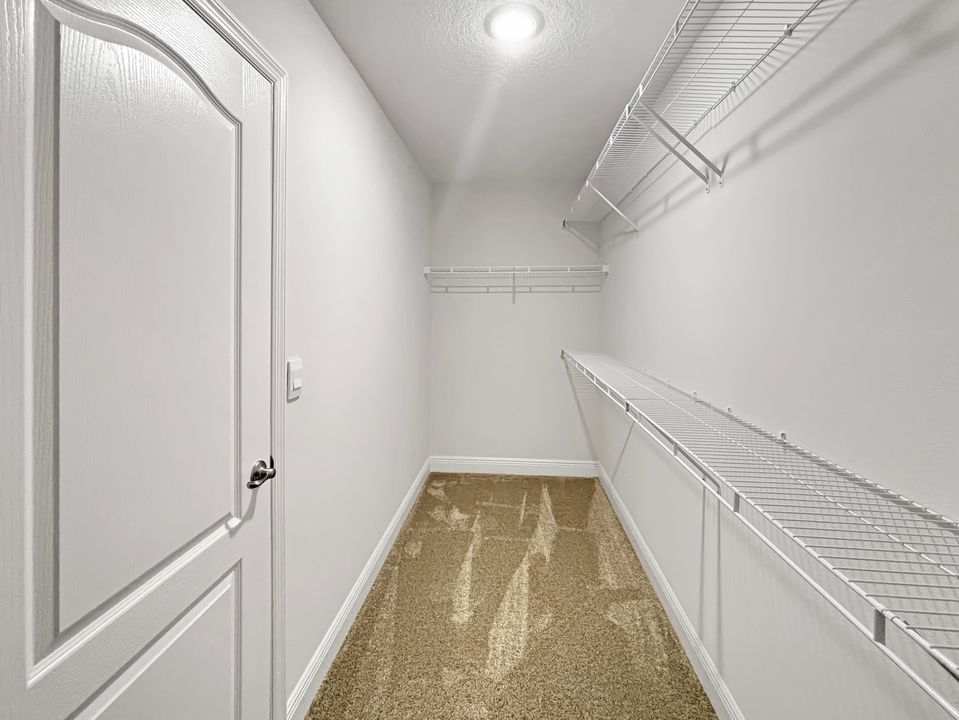 For Rent: $3,600 (4 beds, 3 baths, 3087 Square Feet)