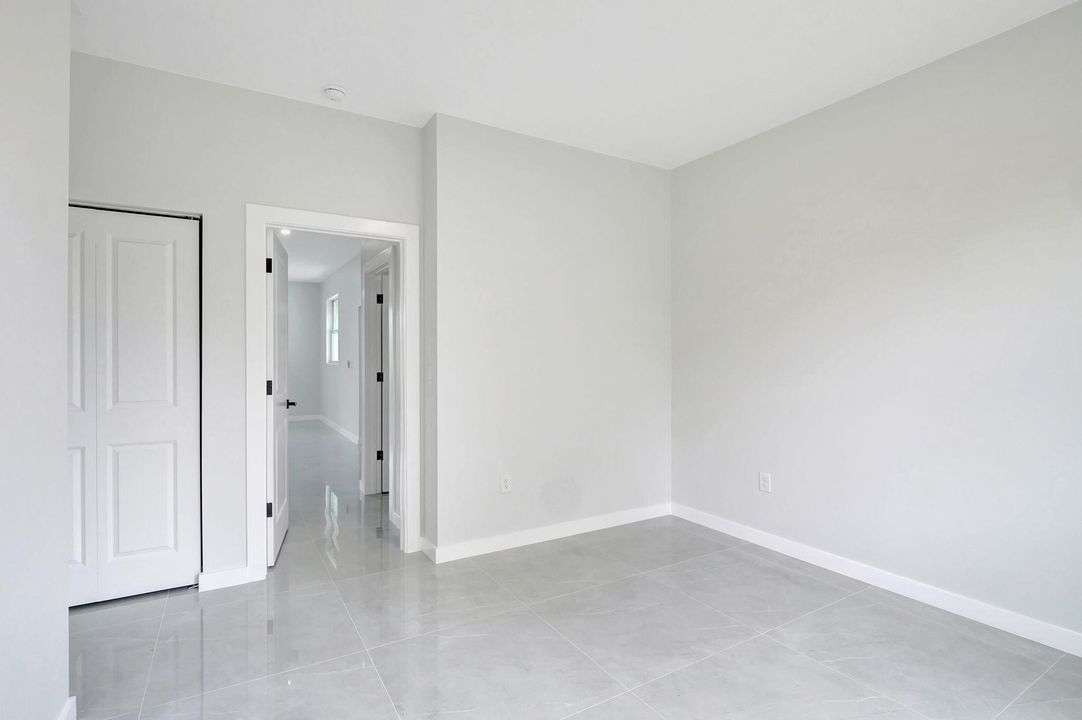 For Sale: $309,999 (3 beds, 2 baths, 1546 Square Feet)