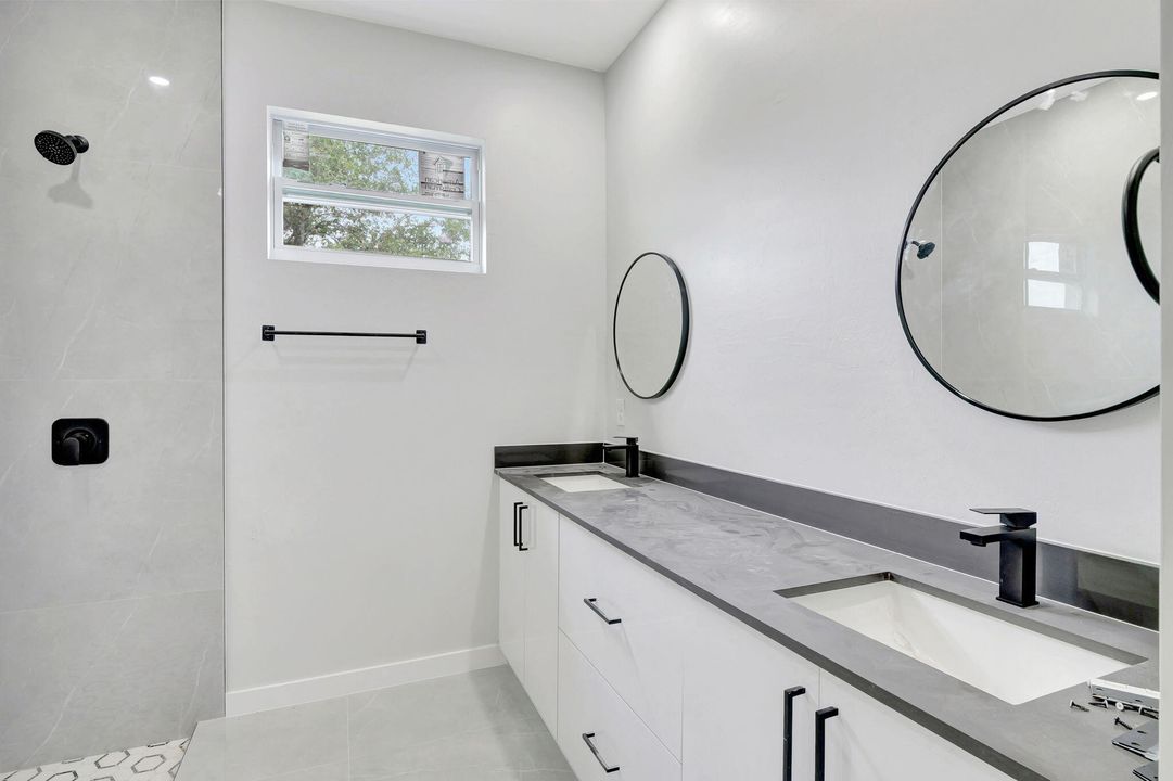 For Sale: $309,999 (3 beds, 2 baths, 1546 Square Feet)