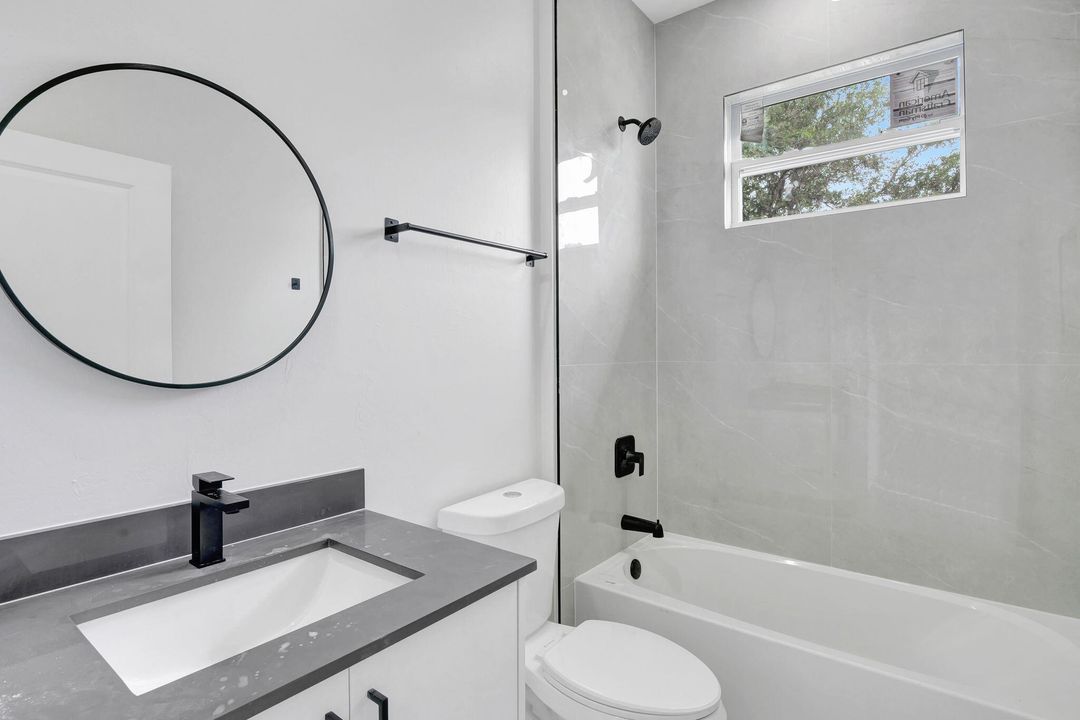 For Sale: $309,999 (3 beds, 2 baths, 1546 Square Feet)