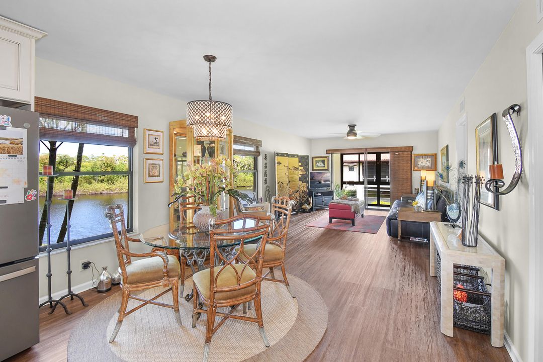 Под контрактом: $267,000 (2 спален, 2 ванн, 1107 Квадратных фут)