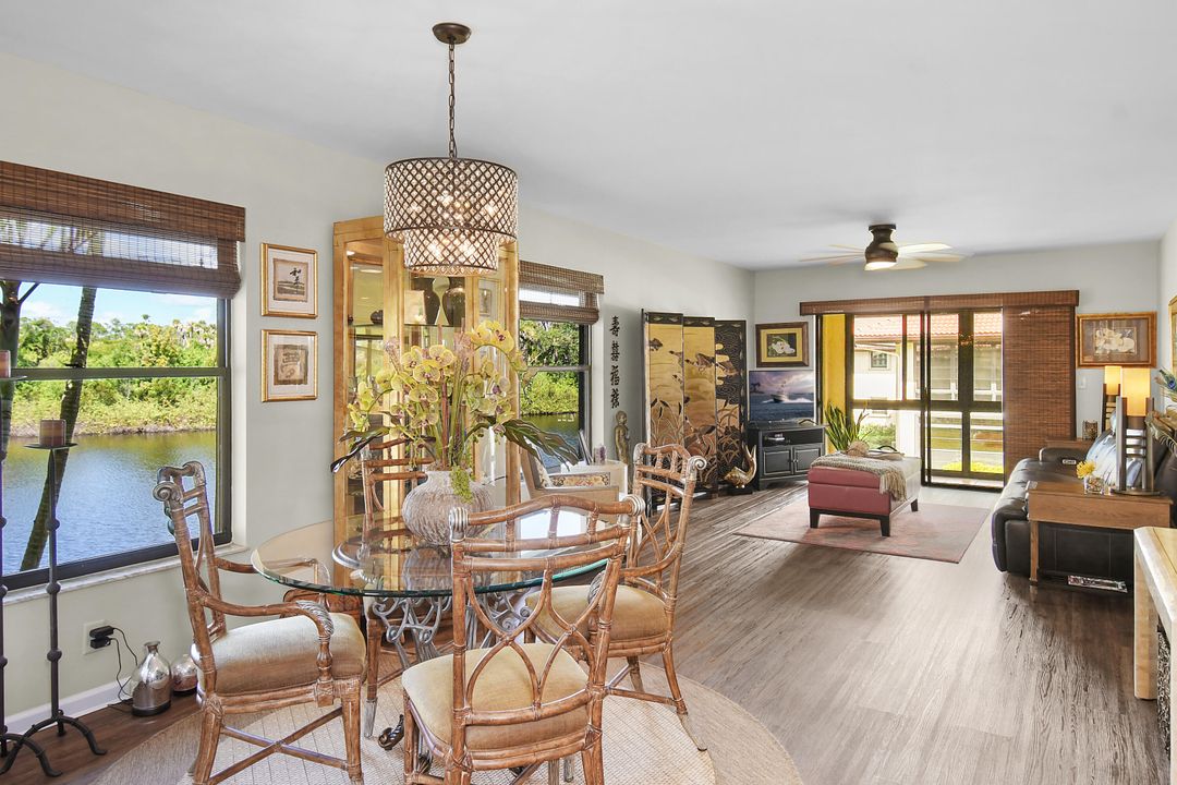 Под контрактом: $267,000 (2 спален, 2 ванн, 1107 Квадратных фут)