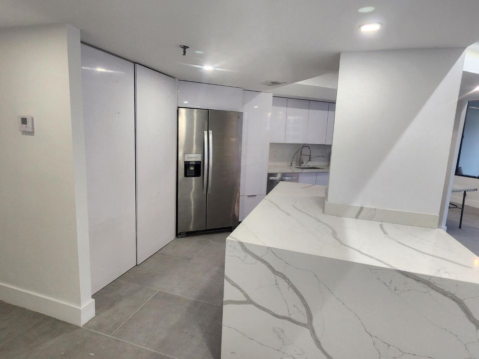 For Rent: $4,700 (2 beds, 2 baths, 1278 Square Feet)