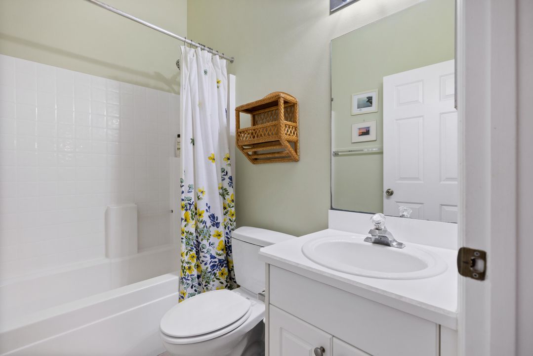 For Rent: $2,500 (3 beds, 2 baths, 1638 Square Feet)