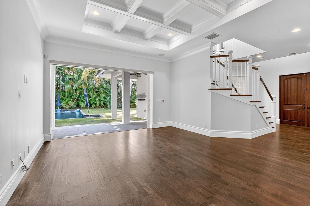 В аренду: $12,999 (5 спален, 5 ванн, 3697 Квадратных фут)