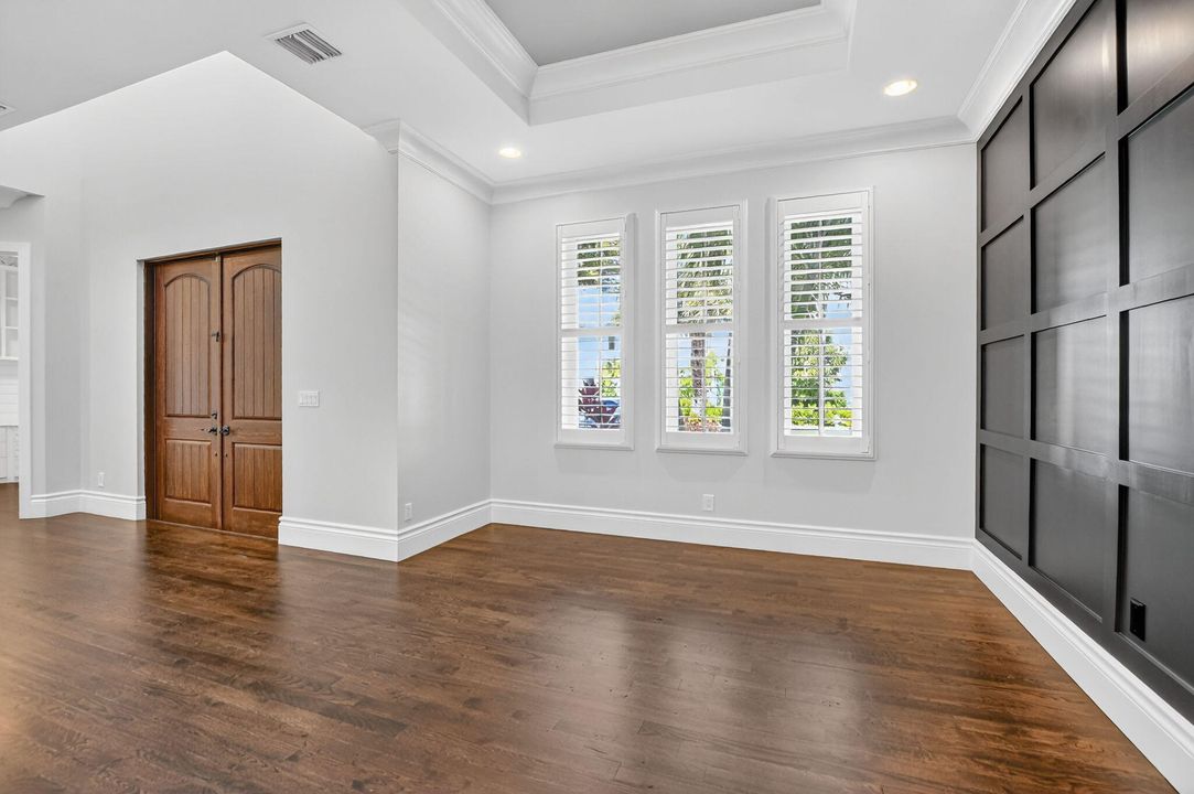 В аренду: $12,999 (5 спален, 5 ванн, 3697 Квадратных фут)