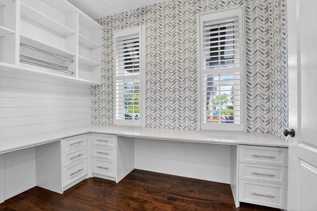 В аренду: $12,999 (5 спален, 5 ванн, 3697 Квадратных фут)