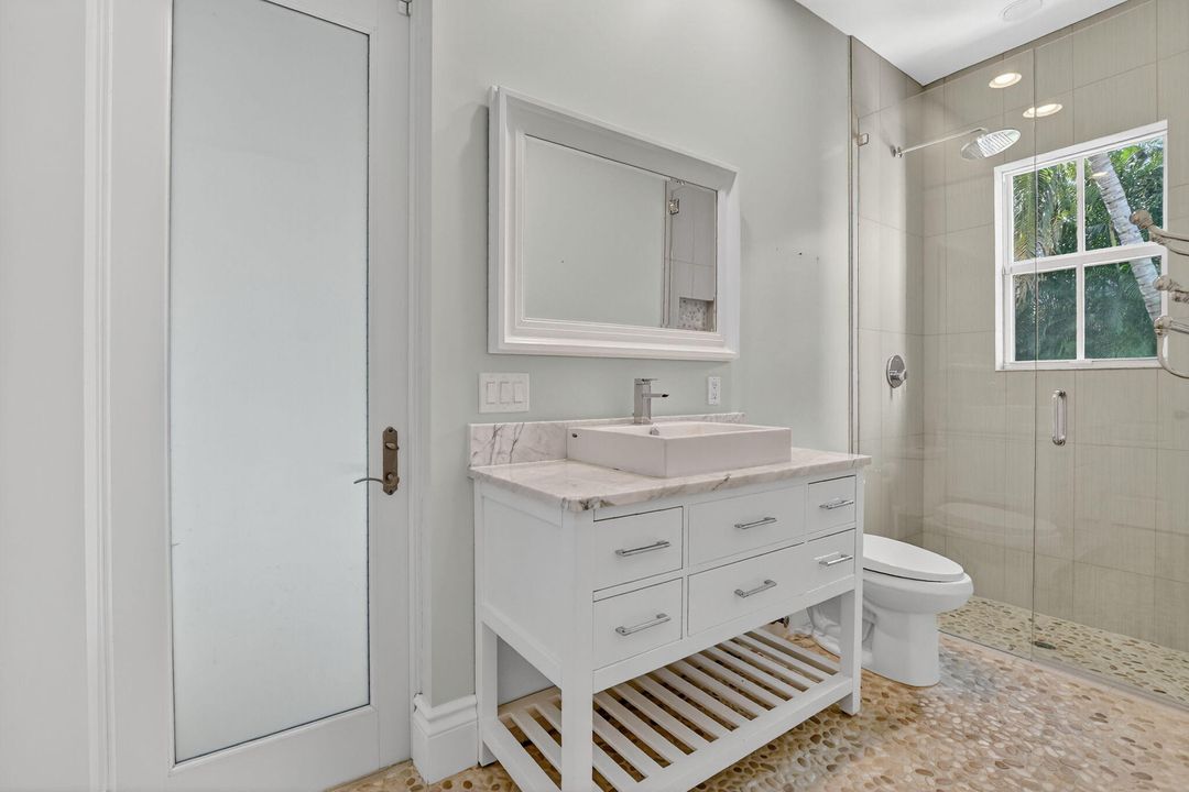 В аренду: $12,999 (5 спален, 5 ванн, 3697 Квадратных фут)