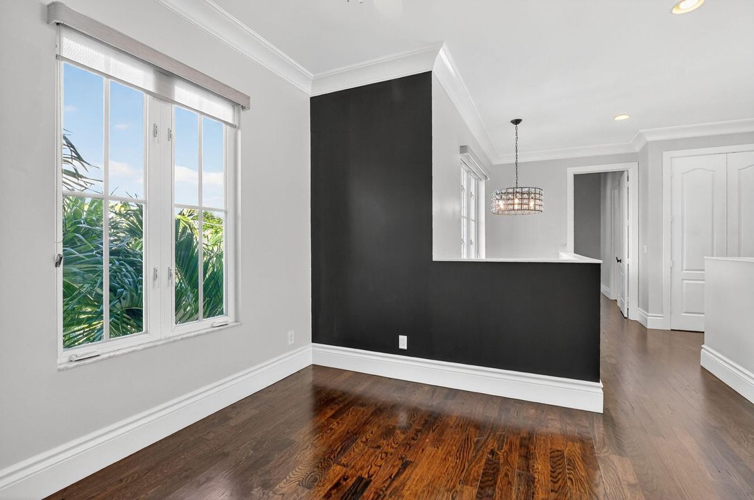 В аренду: $12,999 (5 спален, 5 ванн, 3697 Квадратных фут)