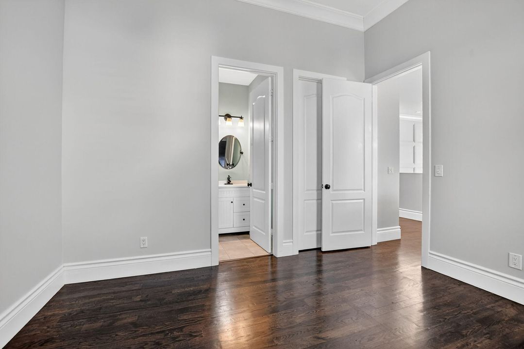 В аренду: $12,999 (5 спален, 5 ванн, 3697 Квадратных фут)