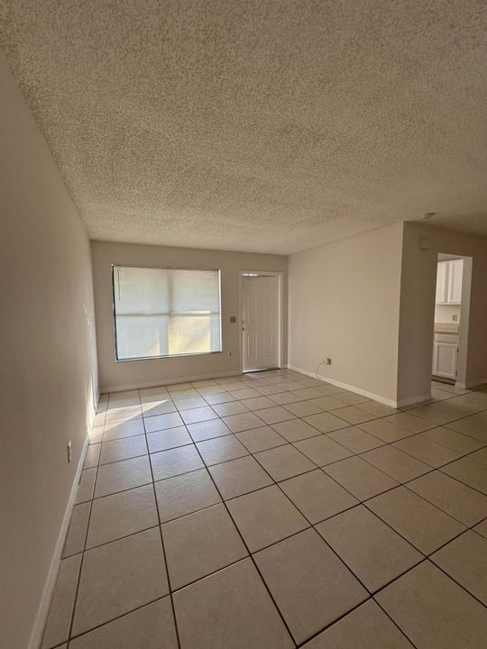 En Renta: $1,450 (1 camas, 1 baños, 750 Pies cuadrados)