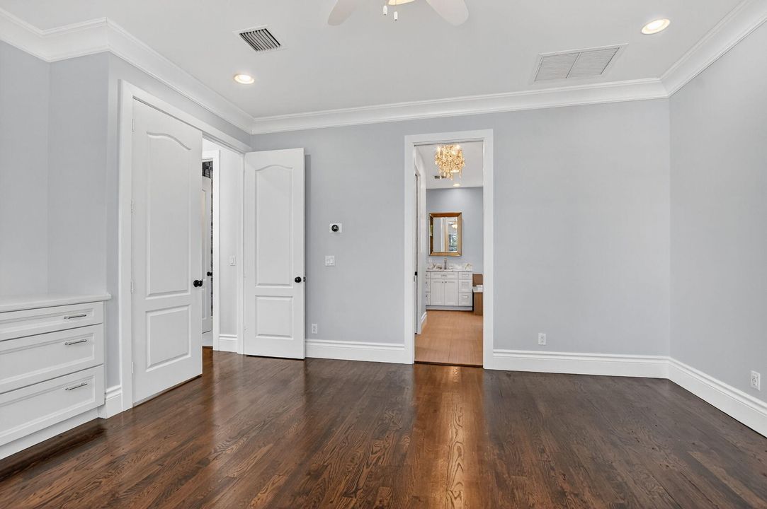 В аренду: $12,999 (5 спален, 5 ванн, 3697 Квадратных фут)