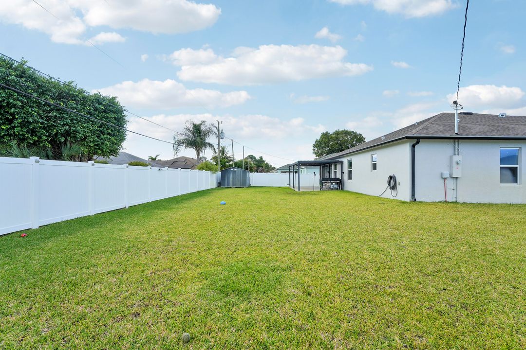 待售: $560,000 (4 贝兹, 2 浴室, 2066 平方英尺)