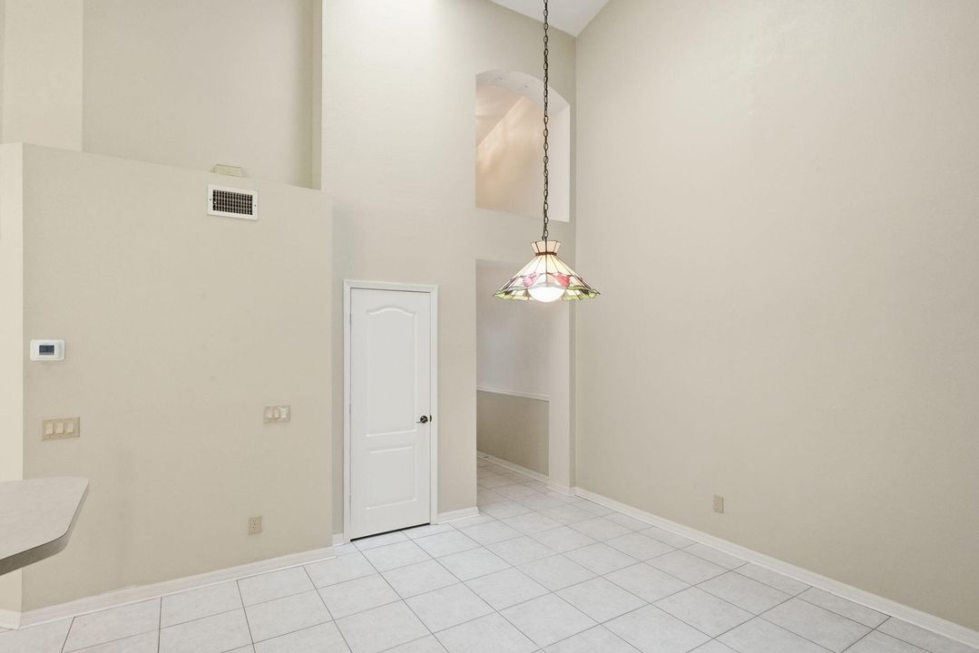 En Venta: $250,000 (2 camas, 2 baños, 1454 Pies cuadrados)