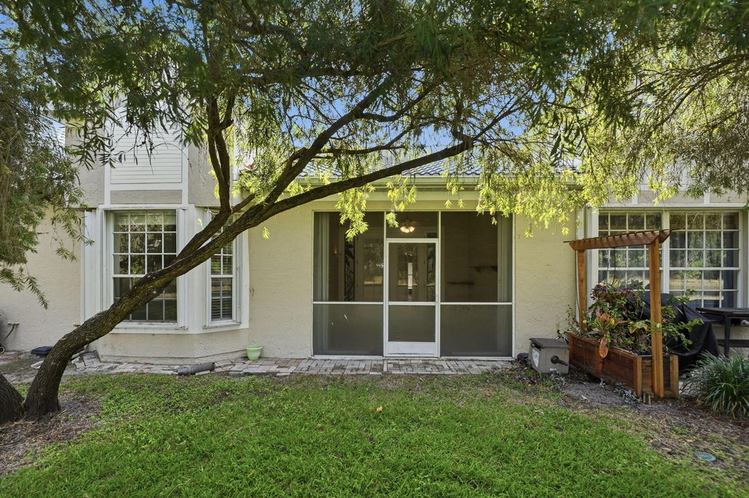 En Venta: $250,000 (2 camas, 2 baños, 1454 Pies cuadrados)