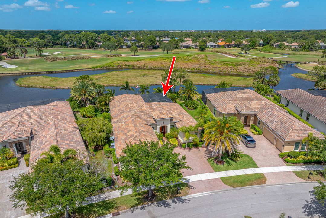 For Sale: $765,000 (4 beds, 4 baths, 3278 Square Feet)