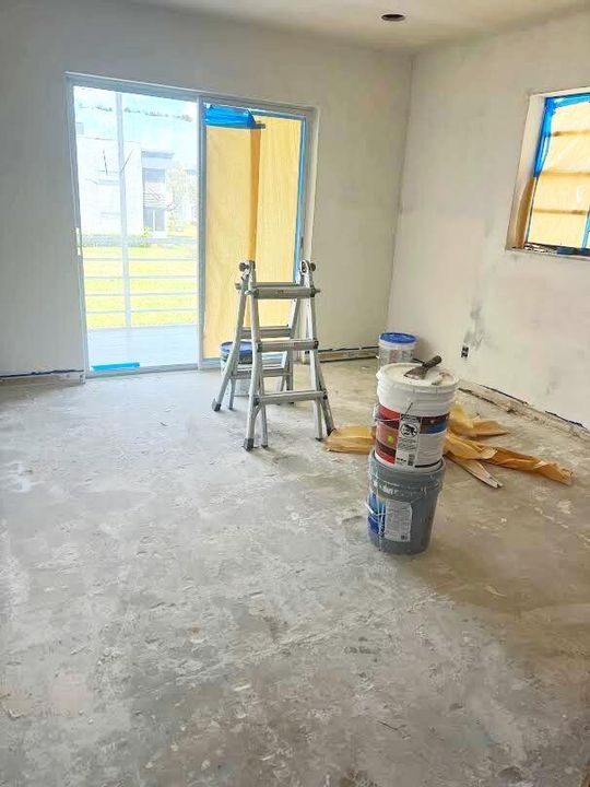 For Sale: $80,000 (2 beds, 2 baths, 902 Square Feet)