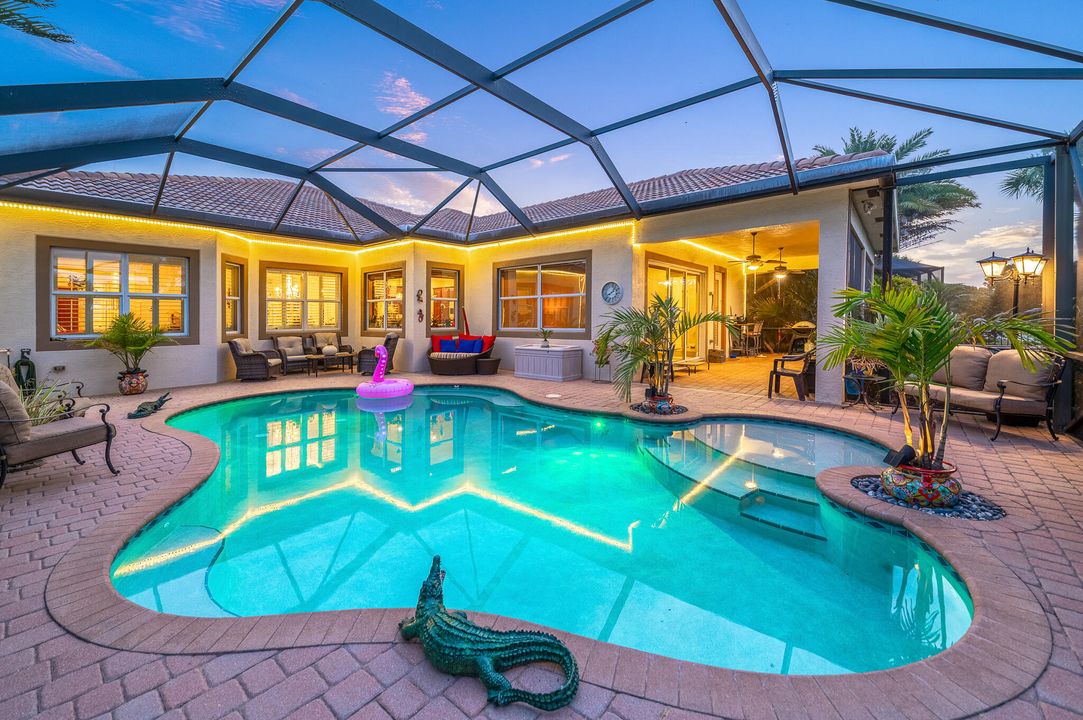 For Sale: $765,000 (4 beds, 4 baths, 3278 Square Feet)