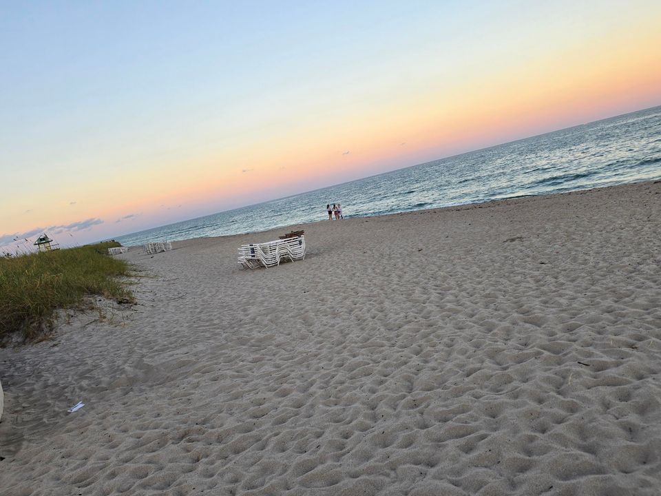 Active With Contract: $2,600 (1 beds, 1 baths, 650 Square Feet)