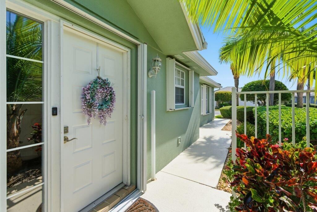 合同活跃: $339,999 (2 贝兹, 2 浴室, 1525 平方英尺)