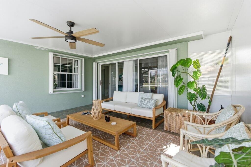 合同活跃: $339,999 (2 贝兹, 2 浴室, 1525 平方英尺)