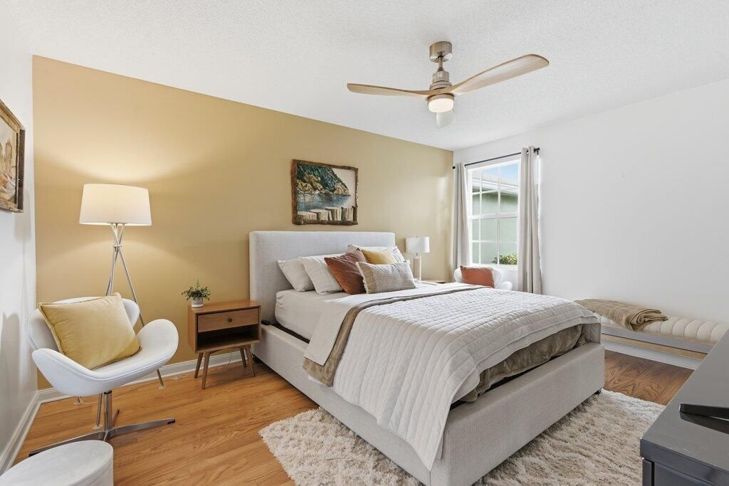 合同活跃: $339,999 (2 贝兹, 2 浴室, 1525 平方英尺)