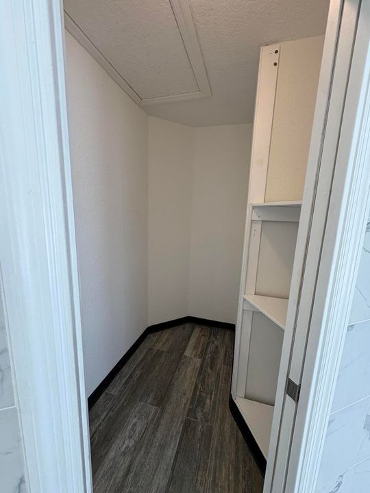 En Venta: $559,500 (3 camas, 2 baños, 1906 Pies cuadrados)