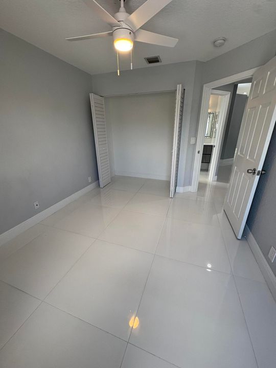 En Venta: $559,500 (3 camas, 2 baños, 1906 Pies cuadrados)