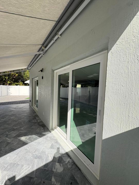 En Venta: $559,500 (3 camas, 2 baños, 1906 Pies cuadrados)