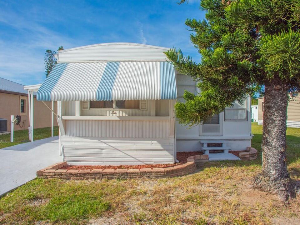 For Sale: $30,000 (3 beds, 2 baths, 864 Square Feet)