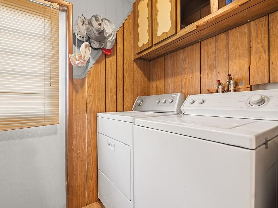 For Sale: $30,000 (3 beds, 2 baths, 864 Square Feet)