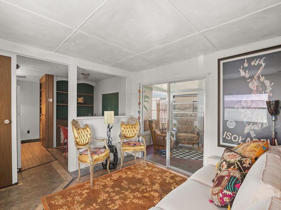 For Sale: $30,000 (3 beds, 2 baths, 864 Square Feet)