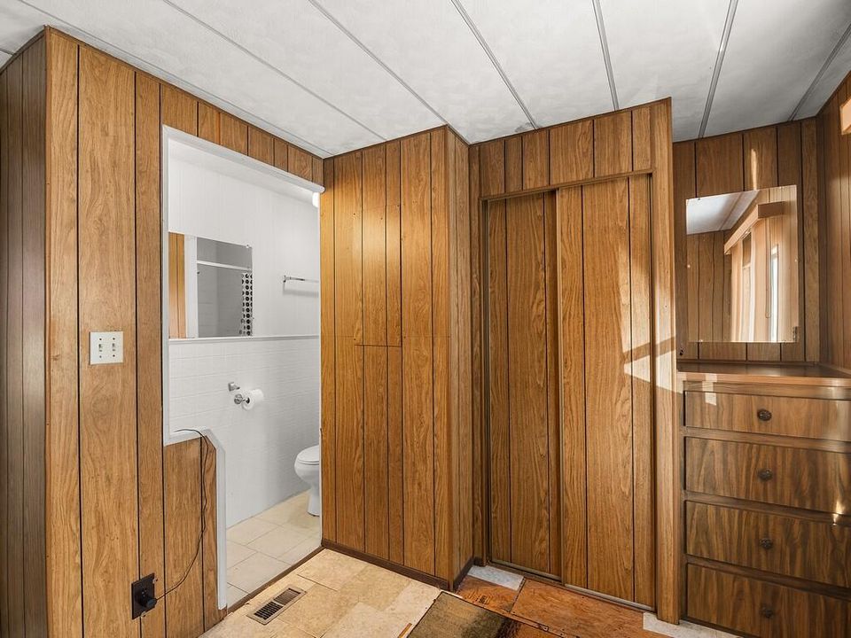 For Sale: $30,000 (3 beds, 2 baths, 864 Square Feet)