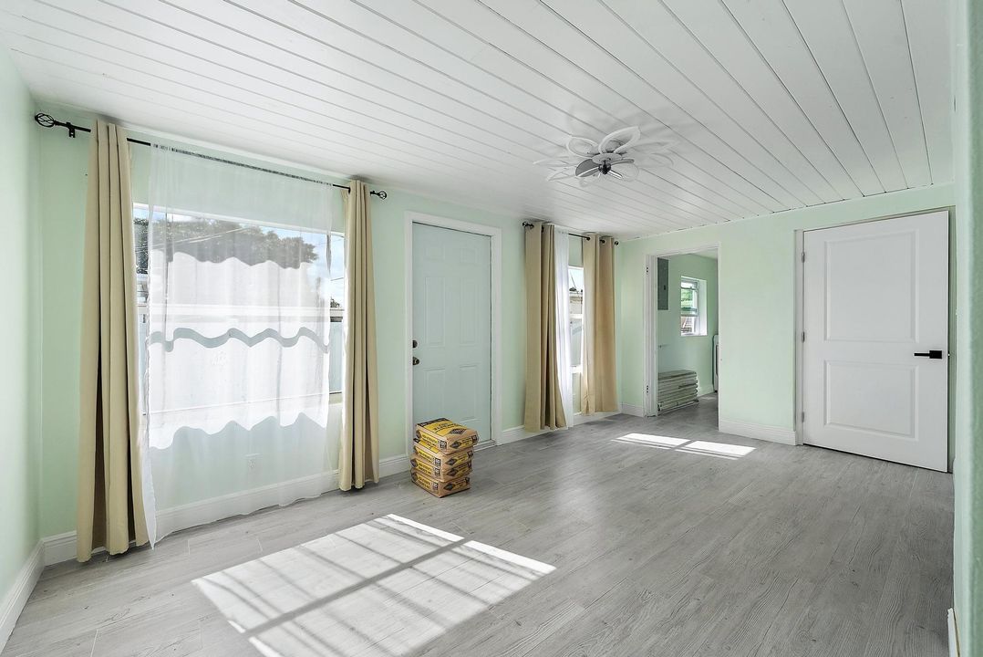 En Renta: $3,600 (4 camas, 2 baños, 1711 Pies cuadrados)