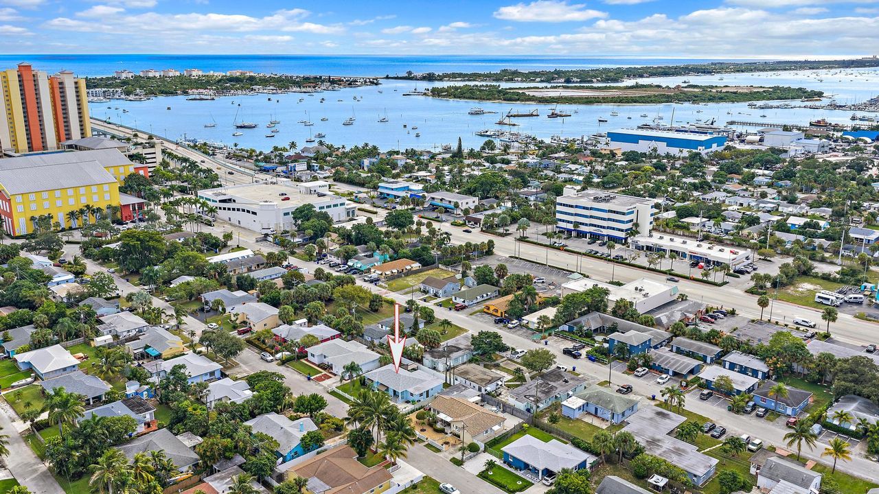 En Renta: $3,600 (4 camas, 2 baños, 1711 Pies cuadrados)