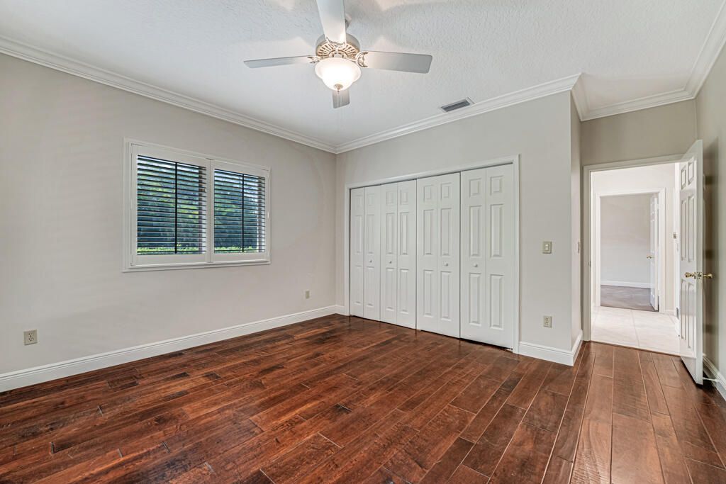 For Sale: $2,400,000 (4 beds, 4 baths, 5155 Square Feet)