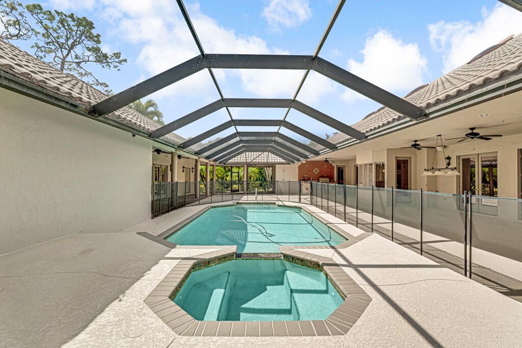 For Sale: $2,400,000 (4 beds, 4 baths, 5155 Square Feet)