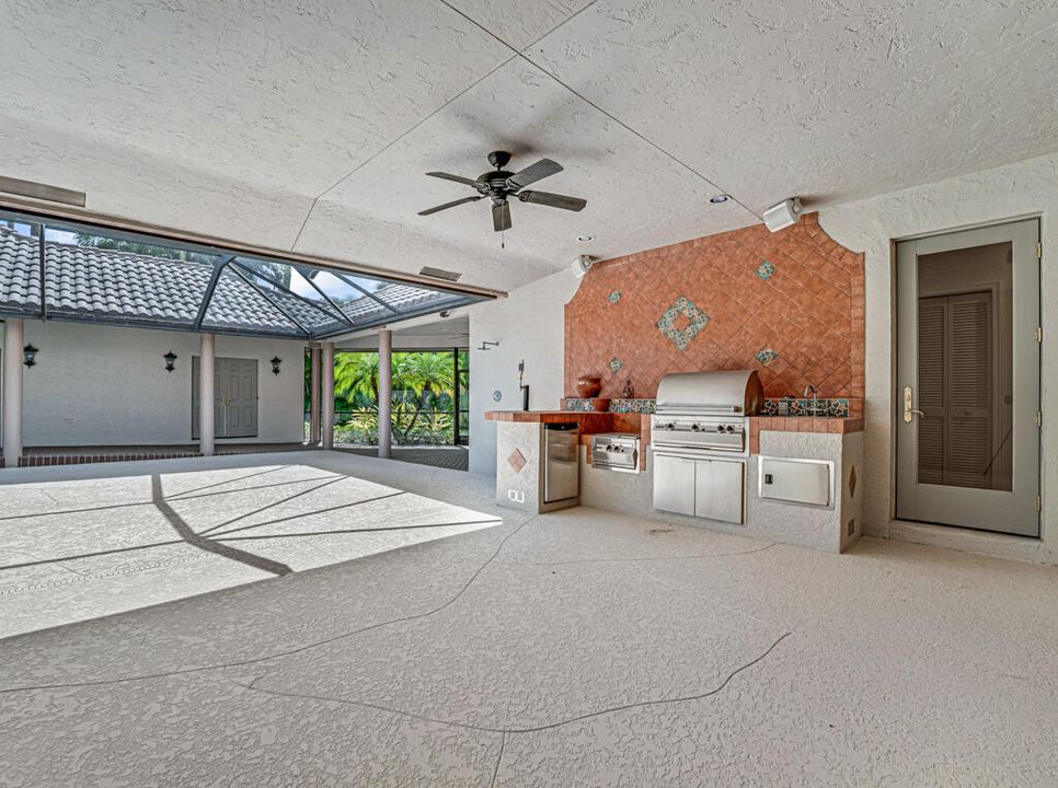 For Sale: $2,400,000 (4 beds, 4 baths, 5155 Square Feet)