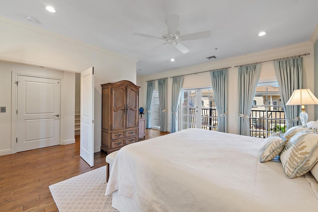 For Sale: $1,749,000 (4 beds, 3 baths, 3908 Square Feet)