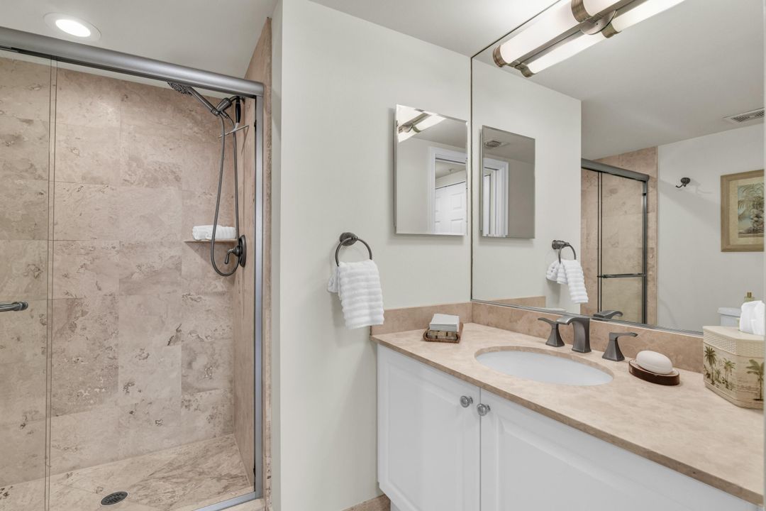 For Sale: $729,000 (2 beds, 2 baths, 1310 Square Feet)