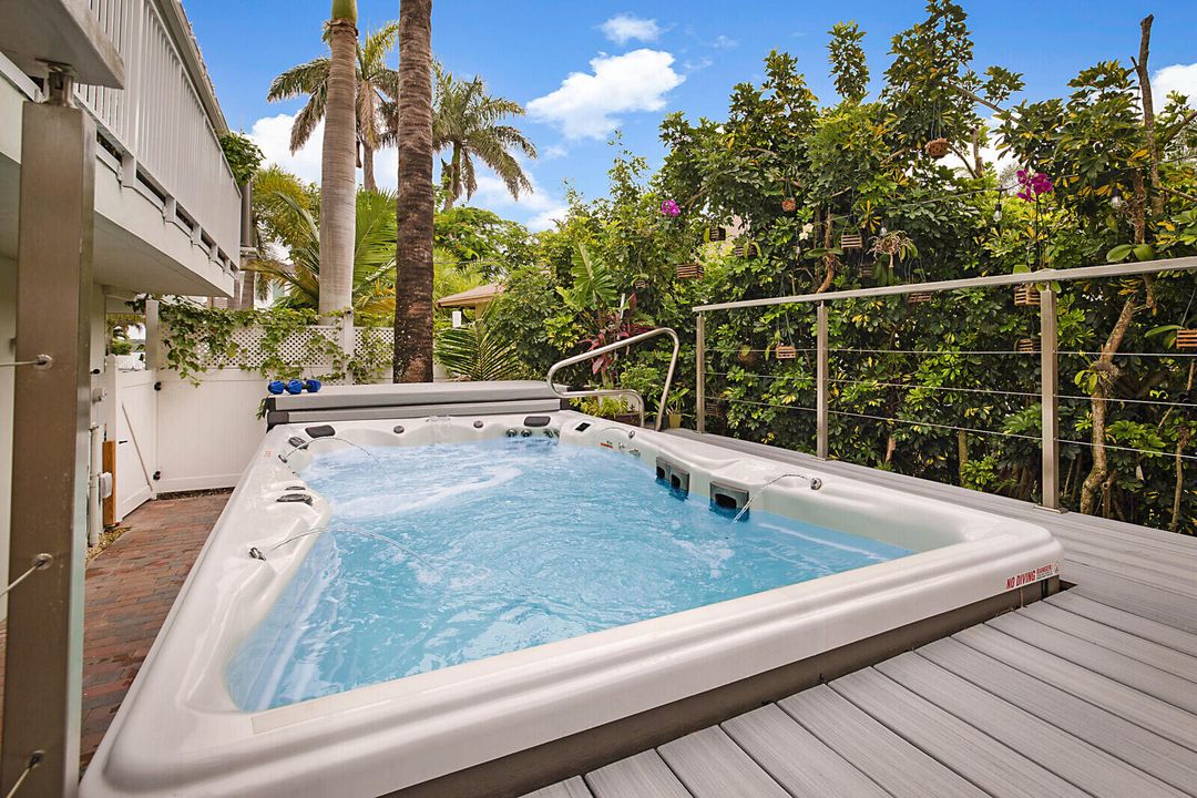 待售: $1,325,000 (3 贝兹, 3 浴室, 2005 平方英尺)