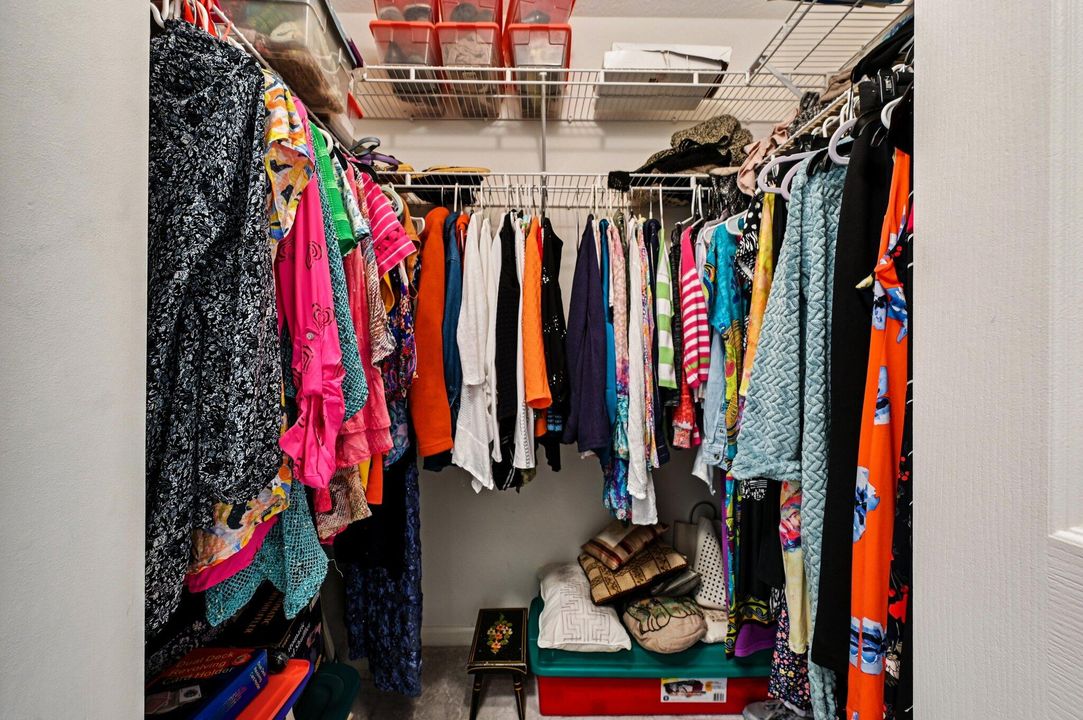 For Sale: $849,888 (4 beds, 2 baths, 1957 Square Feet)